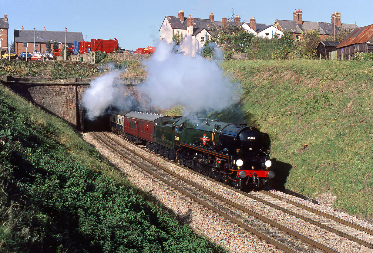 35028 Ludlow Tunnel 20 October 1984