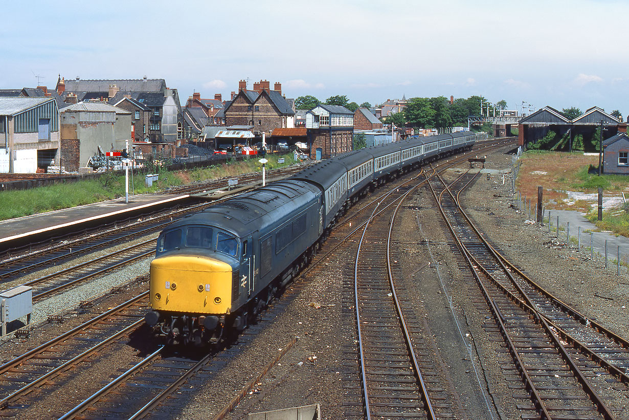 45142 Rhyl 19 June 1985