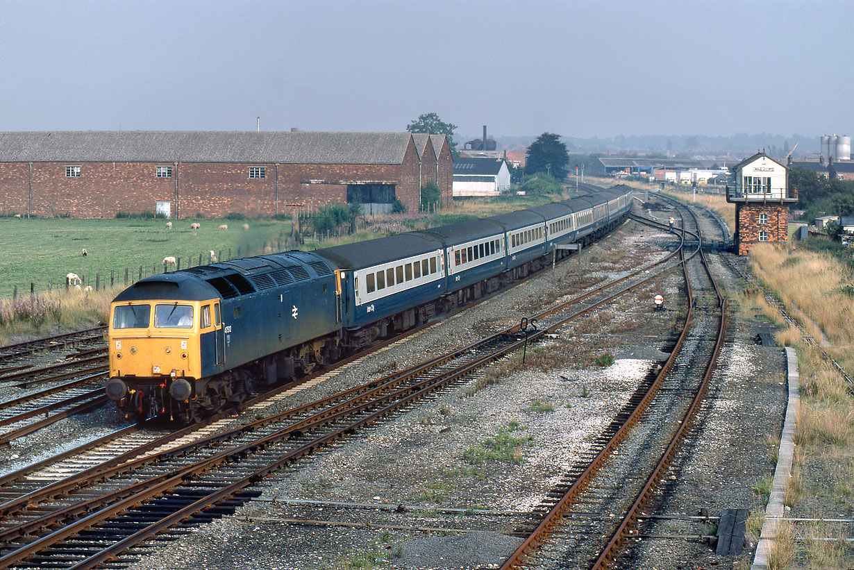 47512 Mold Junction 25 August 1984